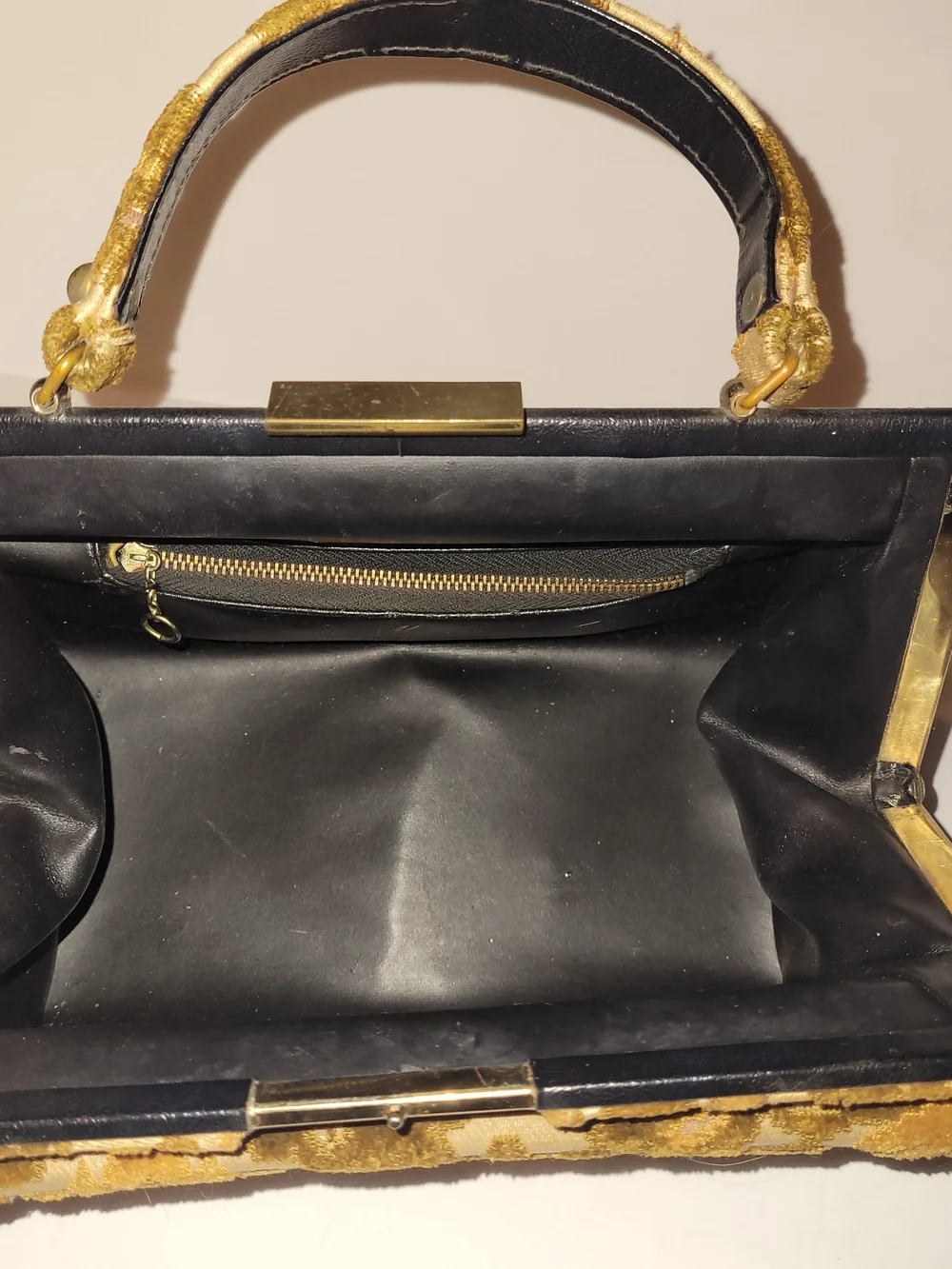 Vintage Meyer's Floral Carpet Velvet Top-Handle Bag